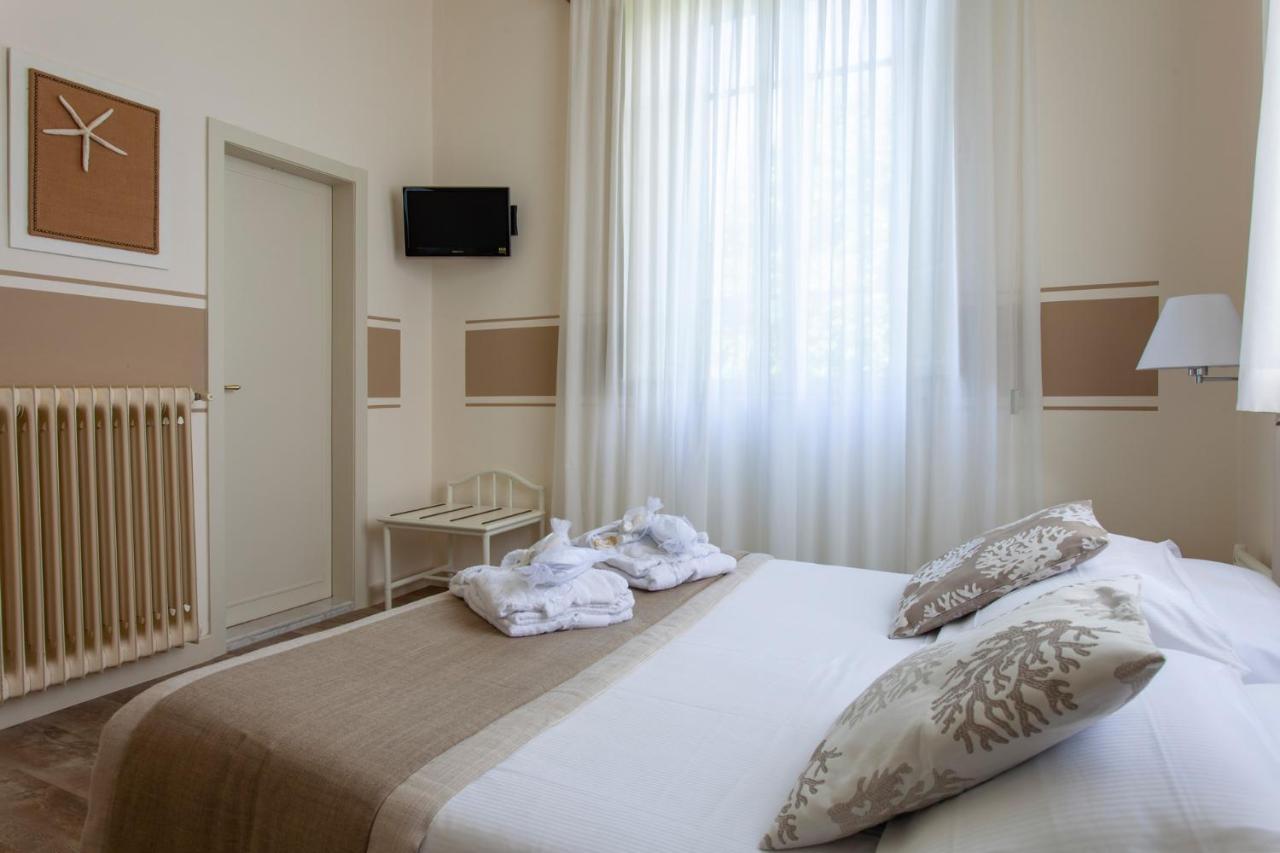 Hotel Olimpia Форте-дей-Мармі Екстер'єр фото